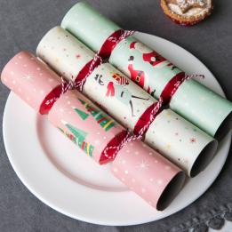 Set Of 6 Festive Family Christmas Table Crackers