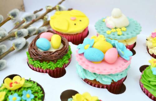 easter themed cupcakes