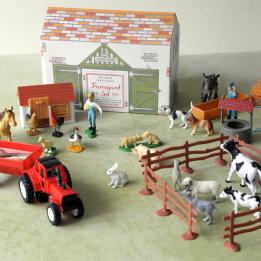 Large Traditional Farmyard Play Set